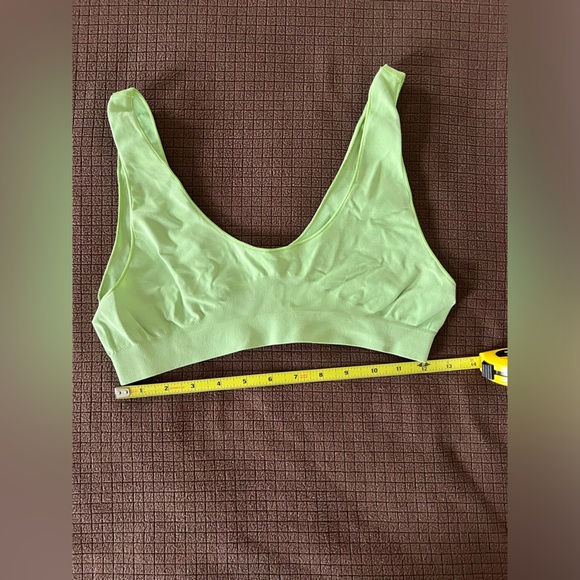 Les Girls semi sheer seamfree crop bra top - Picture 3 of 5